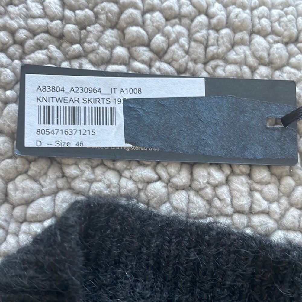 Versace Knit Skit - Picture 4 of 6